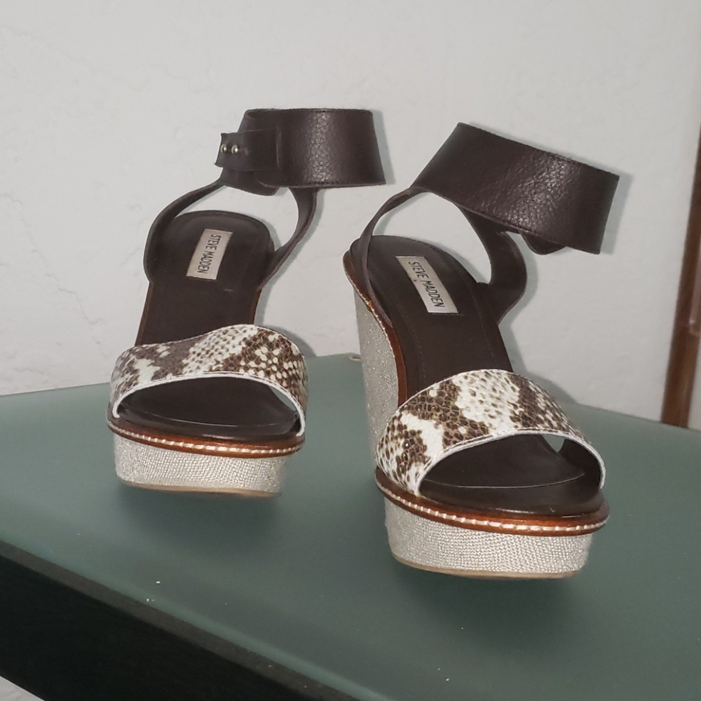 Shoes - Picture 2 of 3